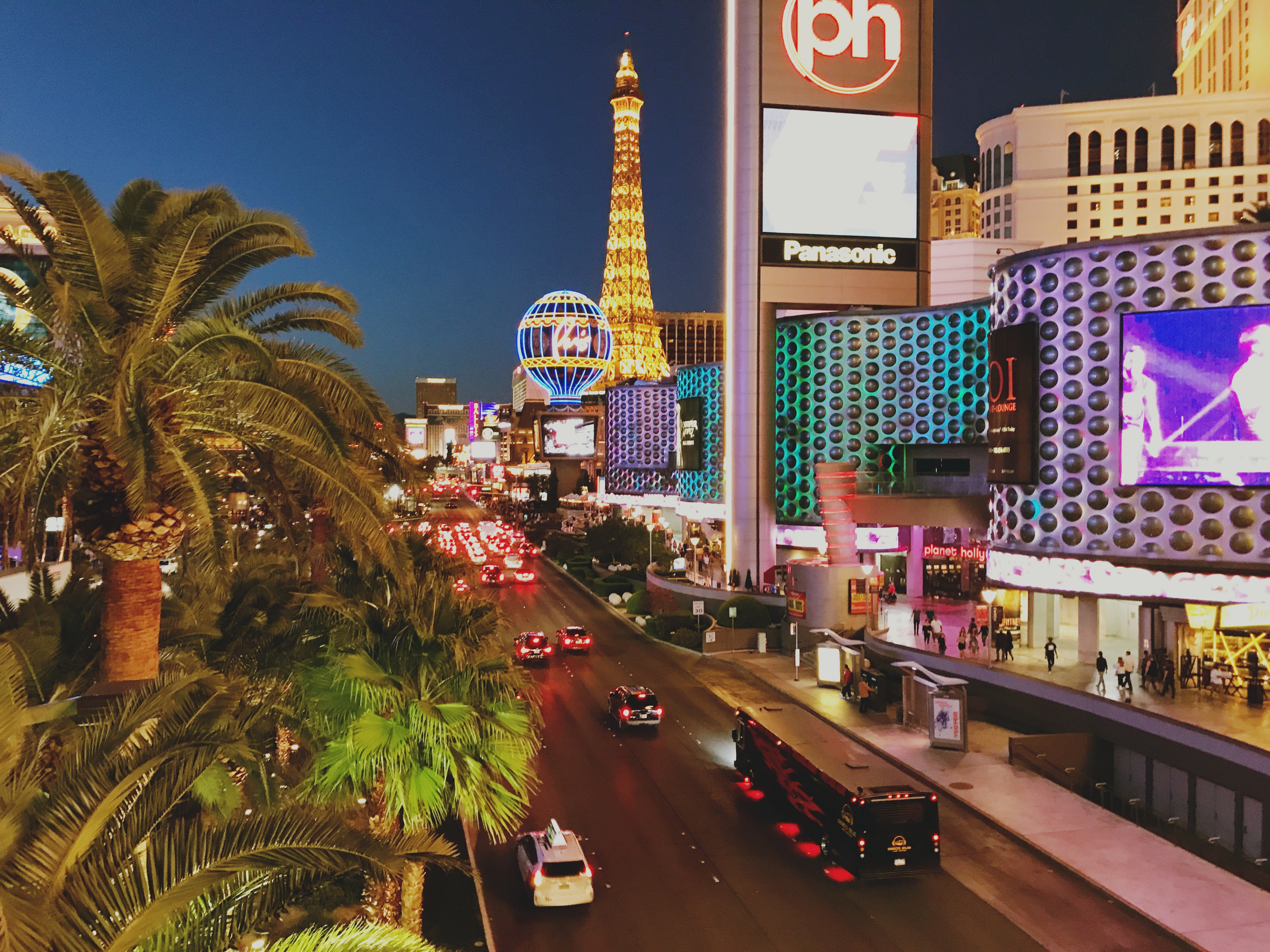 places to visit in las vegas off the strip